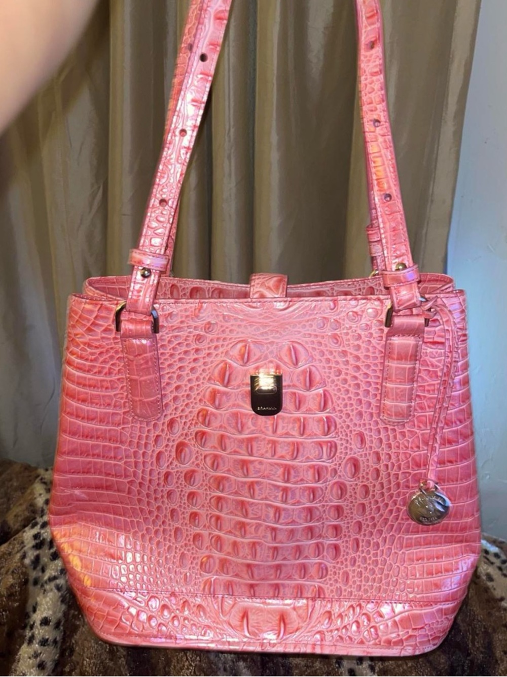Authentic pretty fiora Melbourne pink Brahmin bag 🎀
